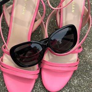 NWT COLE HAAN Black Sunglasses